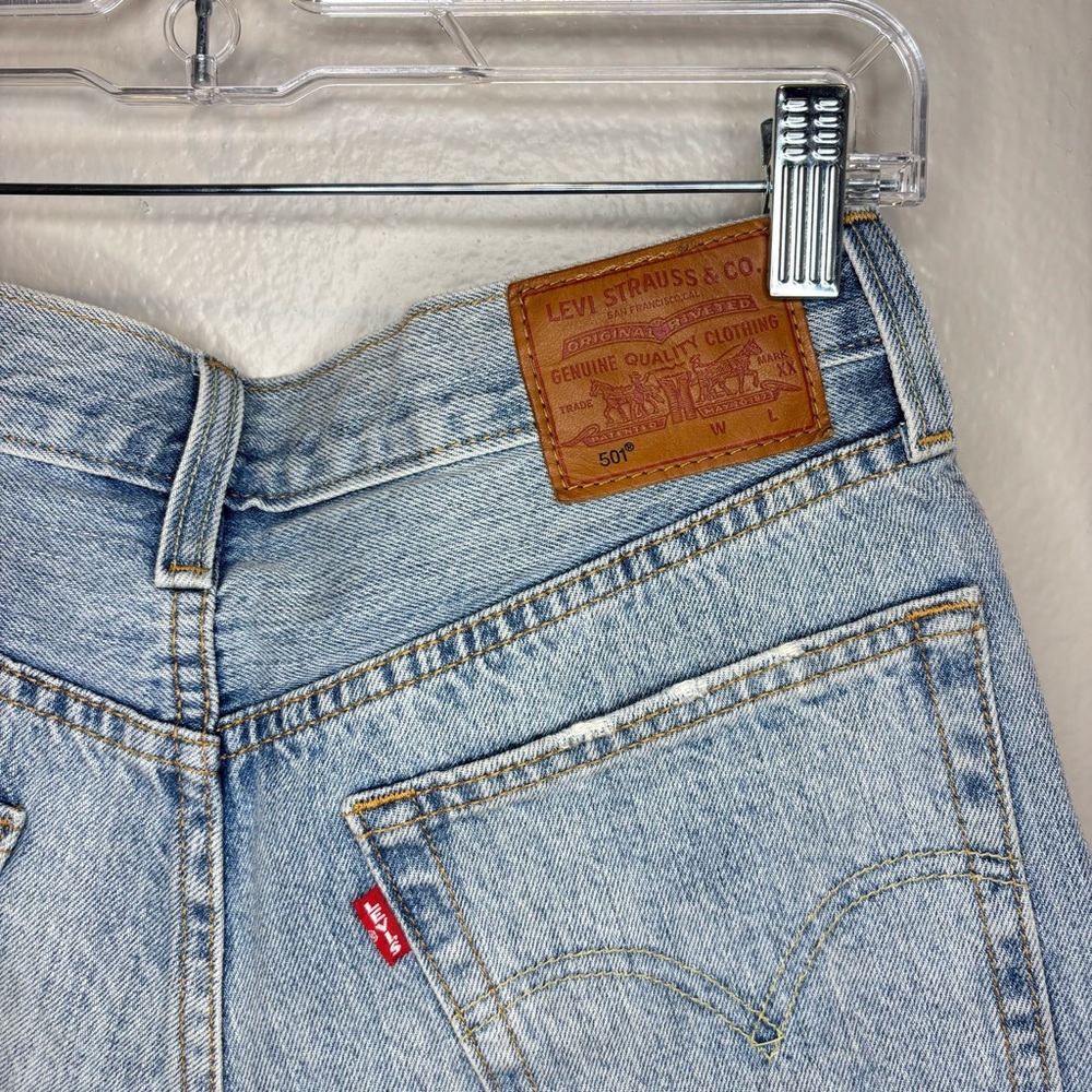 Levi's 501 Jean Shorts Size 26 - Picture 3 of 6